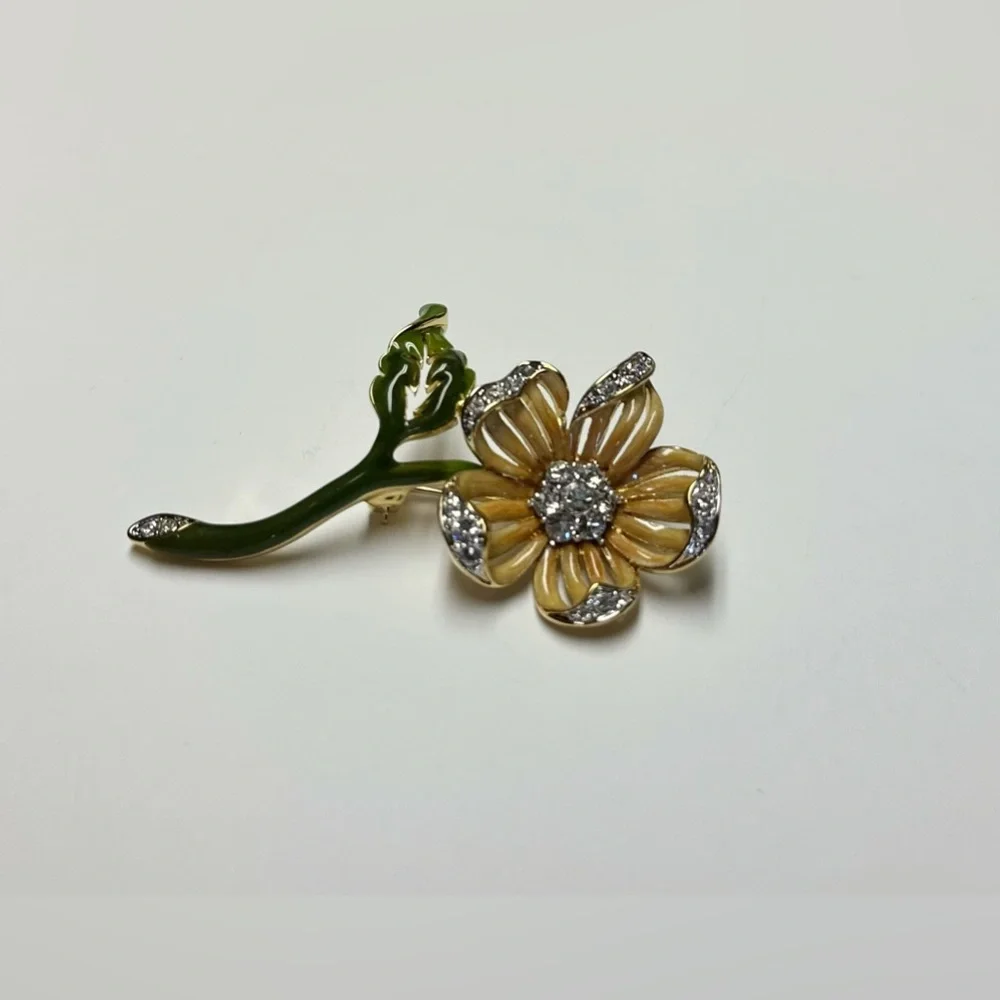 1980s Nolan Miller Peach Enameled & Rhinestone Floral Brooch